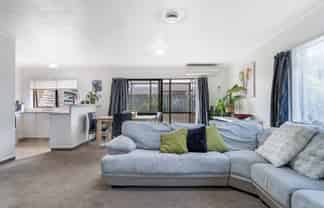 4/50  James Street, Glenholme