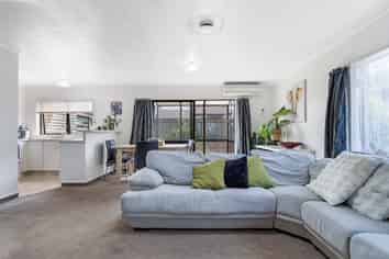 4/50  James Street, Glenholme