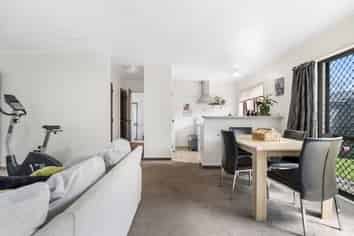 4/50  James Street, Glenholme