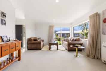 21 Ngahana Place, TURANGI