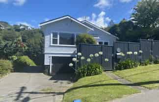 25 Omar Street, Khandallah