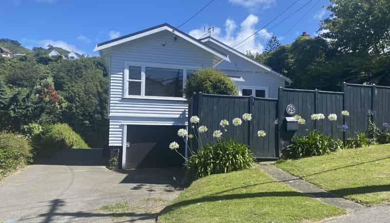 25 Omar Street, Khandallah