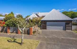 35 Oriwa Cr, Otaki