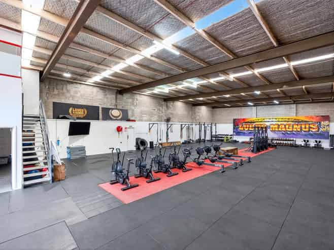 Vacant City Fringe warehouse on mixed use land