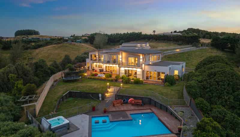75B Paremata Haywards Road, PAUATAHANUI