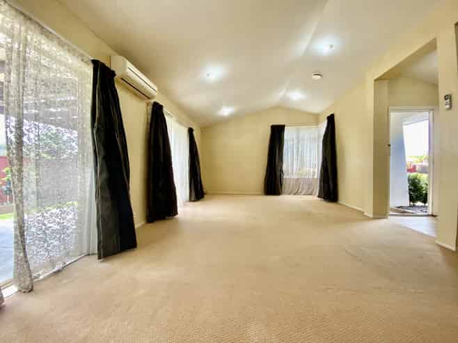 6 Magic Way, Randwick Park