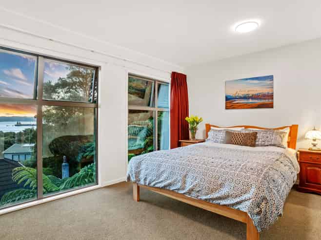 3a Whiorau Grove, Lowry Bay