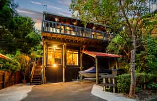 3a Whiorau Grove, Lowry Bay