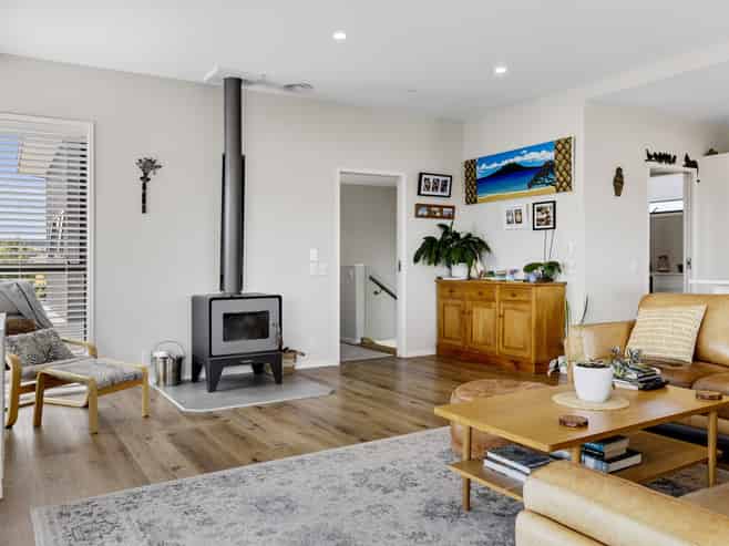 14 Pukenamu Road, Rainbow Point