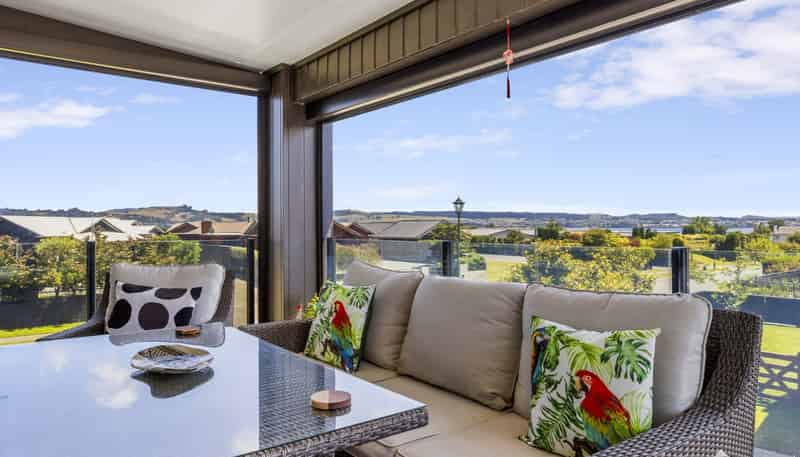 14 Pukenamu Road, Rainbow Point