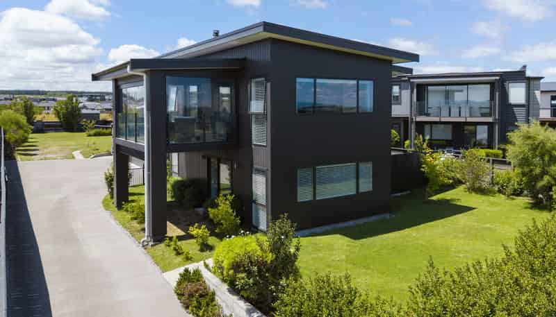 14 Pukenamu Road, Rainbow Point