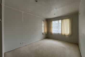 44 Preston Ave, Henderson