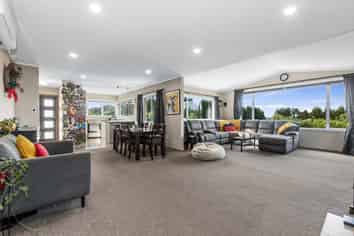 657 State Highway 14, Maunu