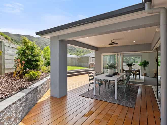 8 Porokaiwhiri Street, Crofton Downs