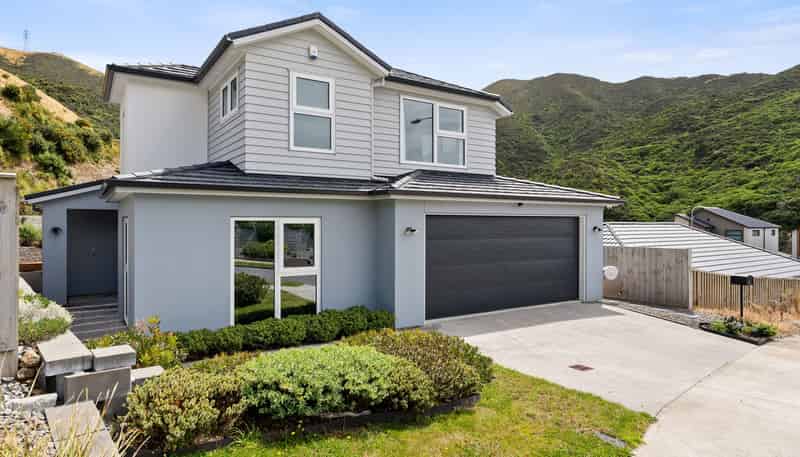 8 Porokaiwhiri Street, Crofton Downs