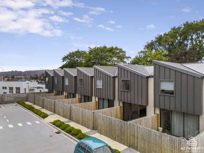 19 Dallas Lane, Caversham