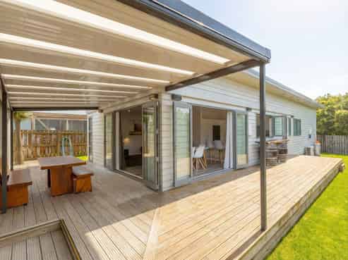 7 Orion Way, Featherston