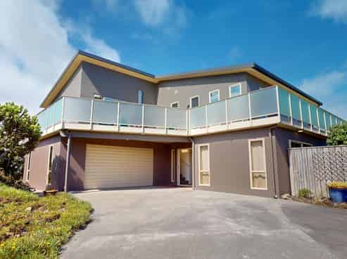 51 Kent Avenue, Waitarere Beach