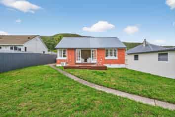 27 Prouse Crescent, Naenae