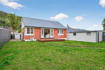 27 Prouse Crescent, Naenae