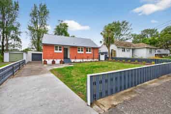 27 Prouse Crescent, Naenae