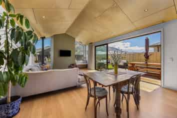 16 Guthrie Street, Lake Hawea