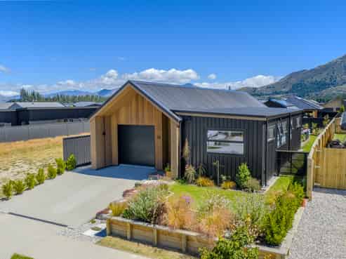16 Guthrie Street, Lake Hawea