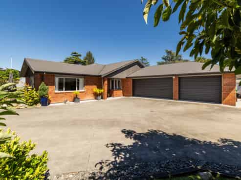 27A Mill Road, Clive