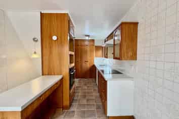 2/30 Arthur Road, Hillpark