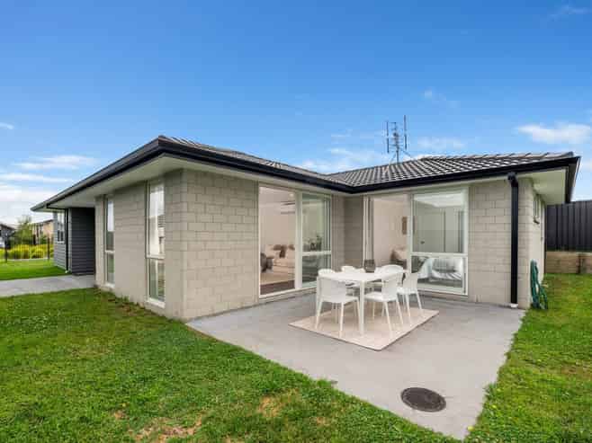 29 Pioneer Crescent, Omokoroa