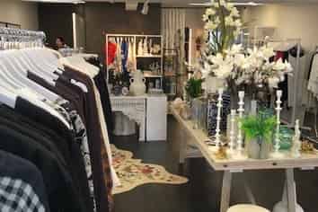 High Foot traffic lease - close to High St