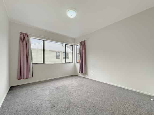 4/21 Rotoiti Street, Johnsonville