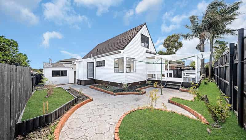 2/18 Elizabeth Avenue, Papatoetoe