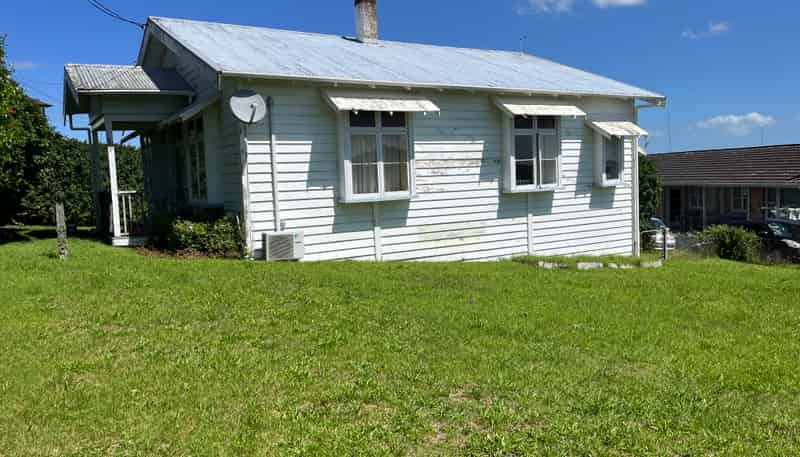 21 Hayr Road, Three Kings