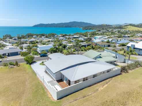 14 Torsby Road, Coopers Beach