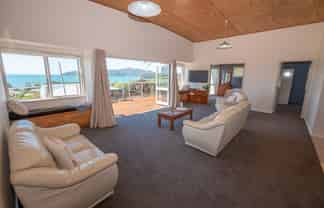 14 Torsby Road, Coopers Beach