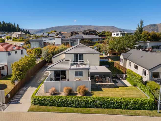 1 Ironside Drive, Wanaka
