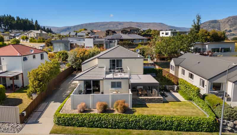 1 Ironside Drive, Wanaka