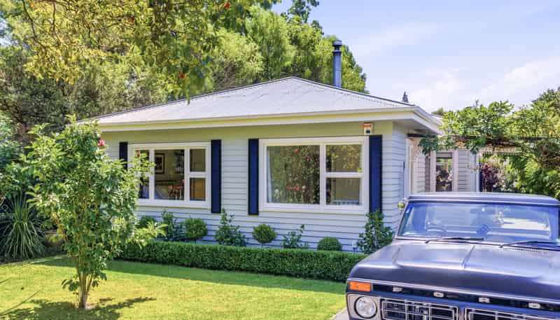 32 Martindales Road, Heathcote Valley