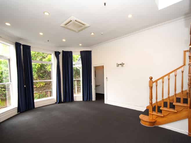 Substantial Boarding House Facility For Lease