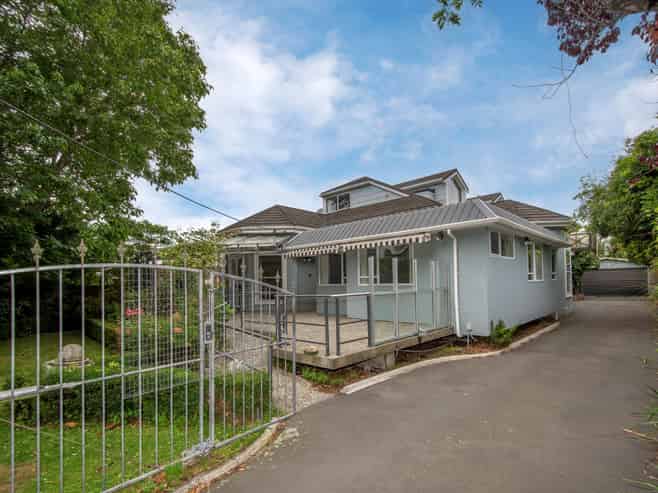 Substantial Boarding House Facility For Lease