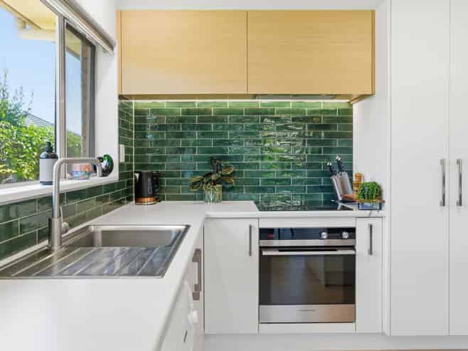 15 Pembroke Drive, Bethlehem