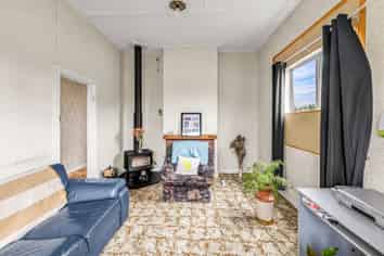 69 Queen Street, Balfour