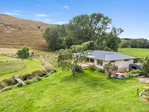 162 Boundary Creek Road, Weston