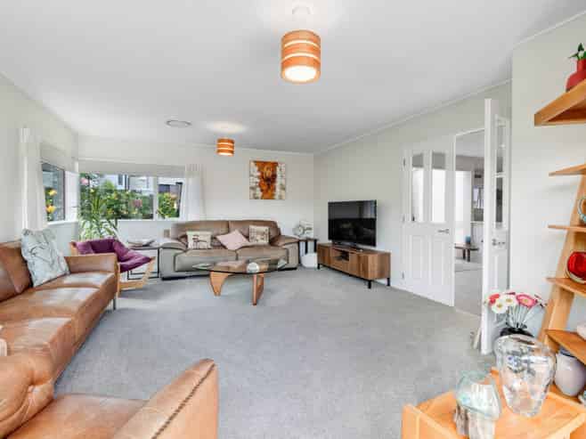 3B Pine Road, Orewa