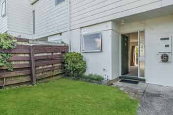 38 Fred Woodward Place, Mount Roskill