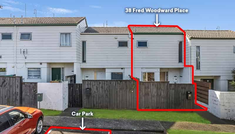 38 Fred Woodward Place, Mount Roskill