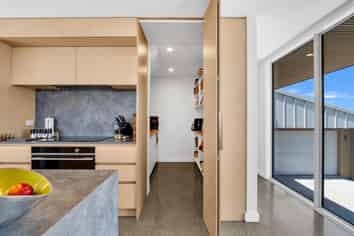 8 piripai Rise, Coastlands