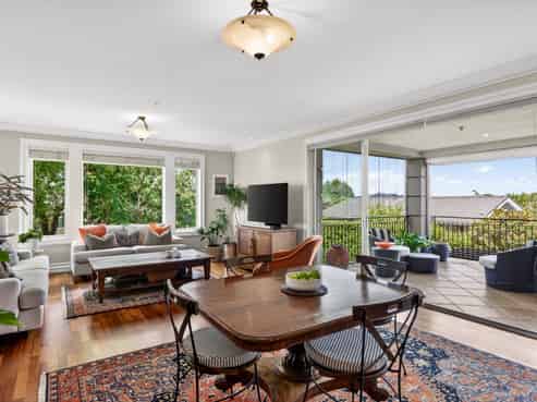 2/705A Remuera Road, Remuera