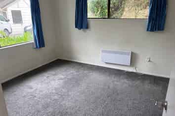 12 Tralee Place, Johnsonville